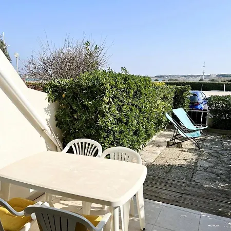 Apartment Climatise 3 Personnes A Proximite Immediate Et Le Grau-du-Roi